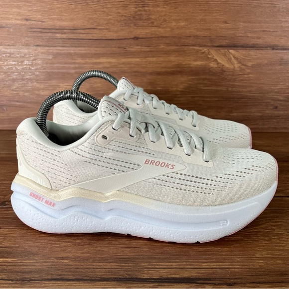 Brooks Ghost Max 2 Running Shoes Women’s Size 8 Platform Athletic Sneakers - Picture 1 of 11